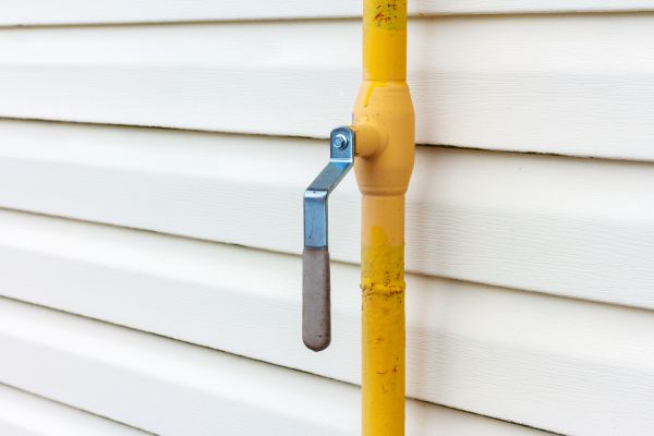 Outdoor Gas Line Plumbing